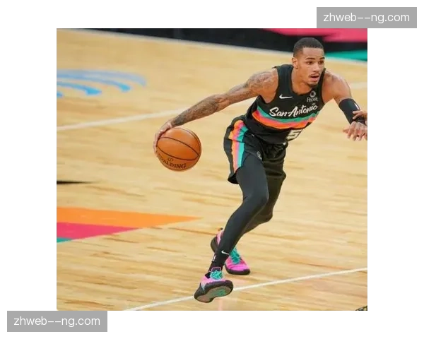 勒沃库森后防核心昆萨伤缺 防线重组面临考验